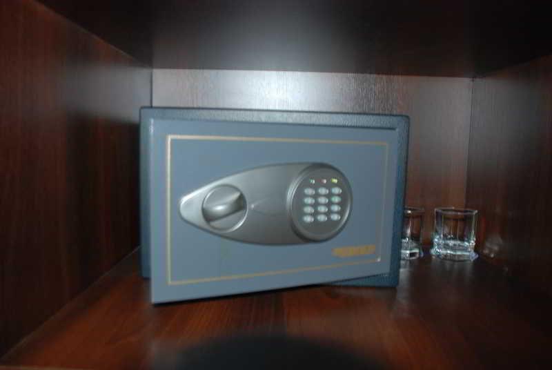 Royal Palace Hotel Almaty Ngoại thất bức ảnh